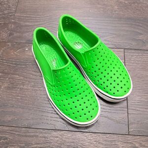 Native Juniors 3 Lime Green Shoes